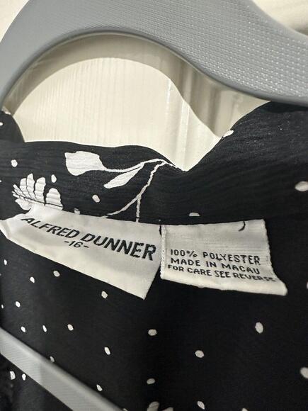Alfred Dunner Short Sleeve Button Up Black White Floral Polka Dot Blouse SZ 16 - Picture 2 of 8